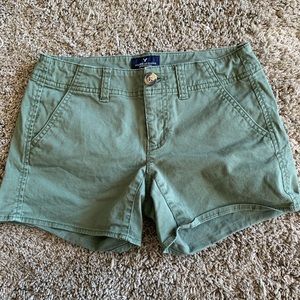 AMERICAN EAGLE TWILL SHORTS SIZE 0